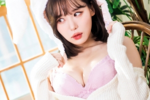 미스맥심 박지연, ‘섹시+큐트’ 남다른 볼륨감