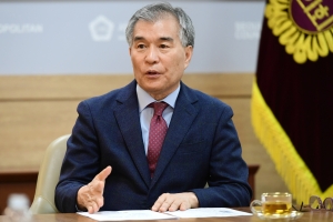“이태원 분향소 문제, 서울시와 유족이 역지사지 자세로 협상해야”