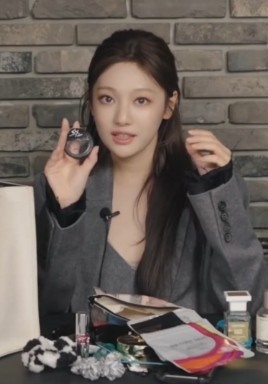 에스파 닝닝. ‘보그 차이나’ 인터뷰 캡처