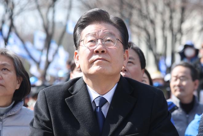 강제동원 해법 규탄 범국민대회 참석한 이재명