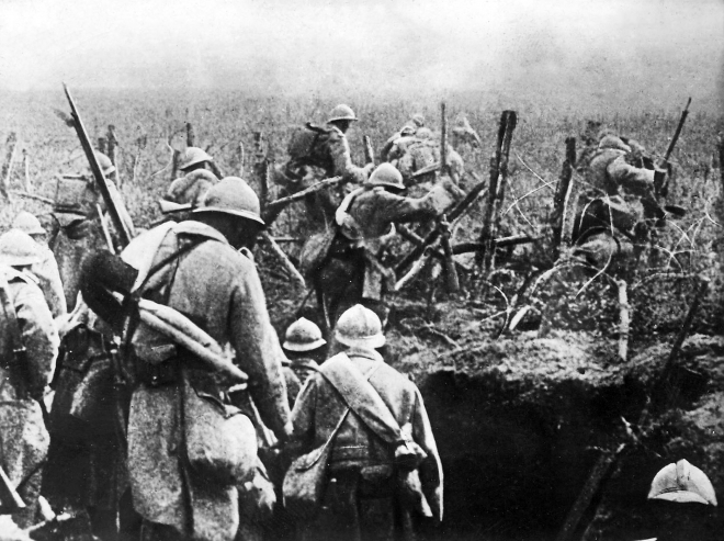 1916년 제1차 세계대전 중 독일과 프랑스가 벌인 가장 큰 전투로 꼽히는 베르됭 전투 장면.  위키피디아·독일 CDU 제공