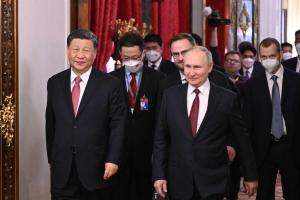푸틴 만난 시진핑 “올해 中 일대일로 포럼 와 달라”