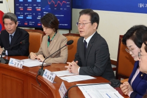 檢 이재명 기소에 野 “답정기소” vs 與 “정의 보여줄 것”