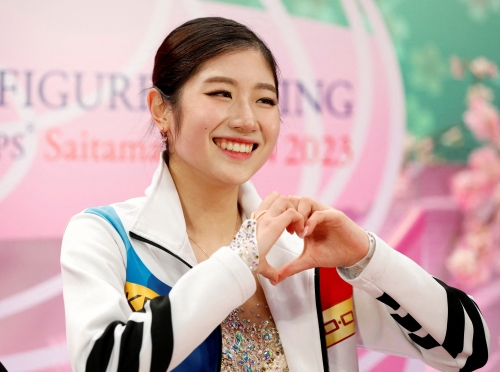 이해인이 24일 일본 사이타마 슈퍼아레나에서 열린 피겨세계선수권 여자 싱글 프리 스케이팅을 치른 뒤 결과를 기다리며 환하게 웃고 있다. 로이터 연합뉴스
