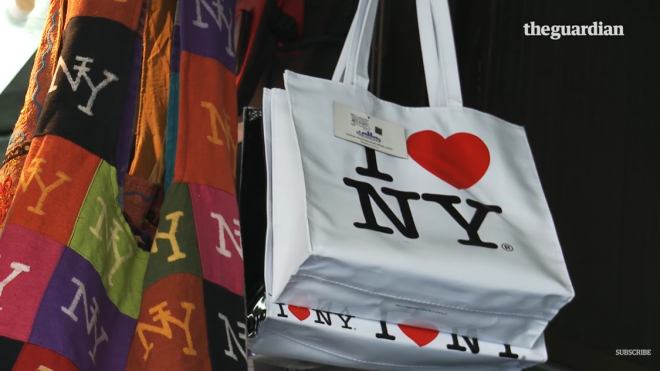 우리에게 익숙한 ‘I♥NY’ 로고는 뉴욕의 상징으로 사랑받으며 지금도 끊임없이 수많은 모방을 낳고 있다. 영국 가디언 유튜브 캡처