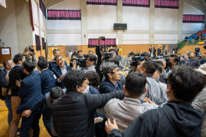 충돌 직전까지 갔던 제2공항 개발사업 첫 도민경청회