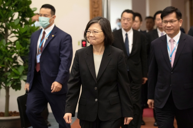 차이잉원(왼쪽 두 번째) 대만 총통. EPA 연합뉴스