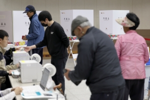 4·5 재보선 사전투표 시작…첫날 투표율은 저조