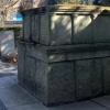 스위스 쿠어 묘지에 있는 나치 기념비 어떻게 해야 할까