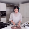 ‘5학년’ 엄정화, 20대 몸매 유지 비결은 ‘○○○○ 안 먹기’