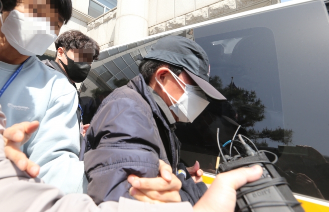 호송 차량으로 이동하는 초등생 숨지게 한 대전 스쿨존 음주 운전자