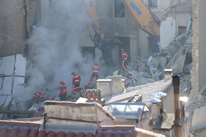 佛마르세유 아파트 가스 폭발로 붕괴··· 최소 2명 숨져