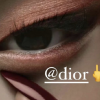 디올, 눈찢는 광고에 ‘인종차별’ 비난…중국서 불매운동 조짐