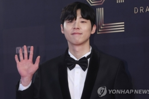 ‘뇌전증 연기’ 병역비리 男배우, 징역 1년 구형
