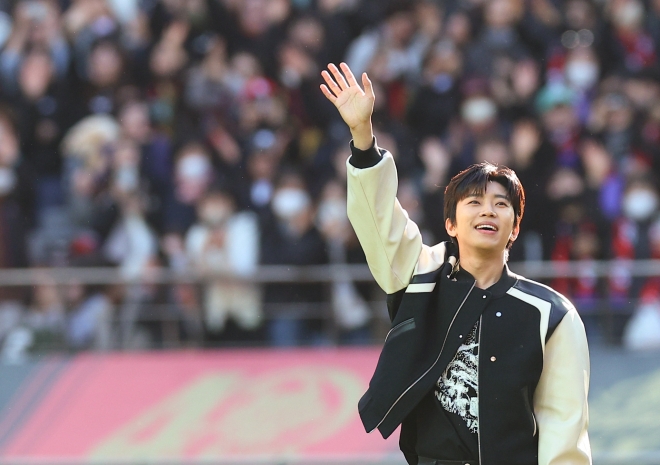 공연장 방불케한 임영웅의 깜짝 공연