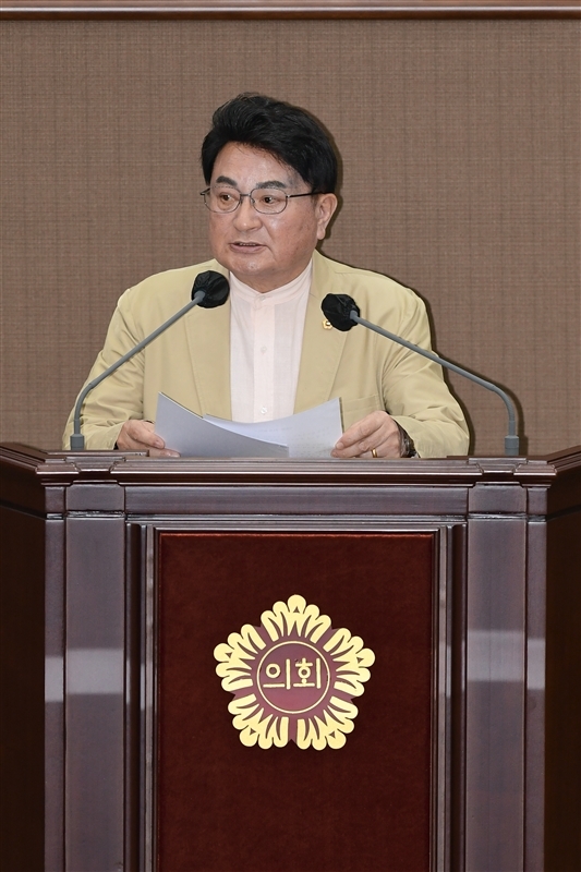 지난 14일 제318회 임시회 제1차 본회의에서 5분 자유발언을 하는 홍국표 의원