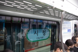 지하철서 깜박 졸아도… 이젠 한눈에 내릴 역 보여요
