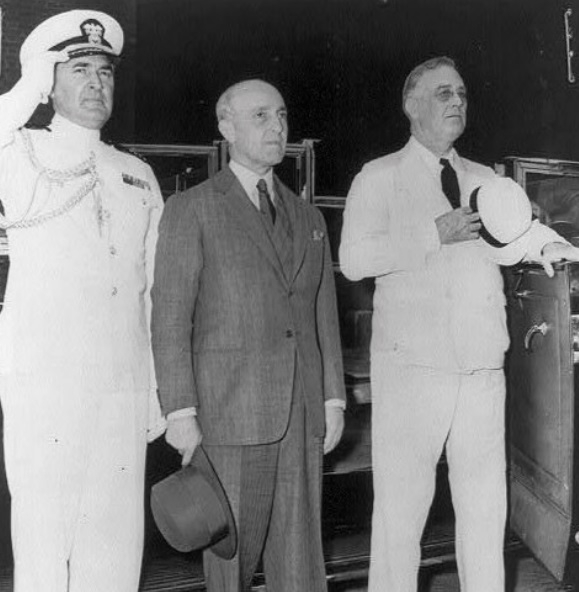 1942년 5월 미 백악관 영빈관인 블레어 하우스 첫 공식 손님이 된 페루의 마누엘 프라도 대통령.