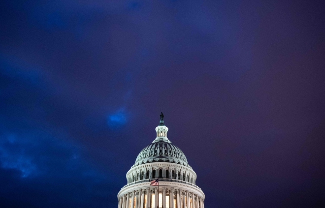 미국 워싱턴DC 의회의사당의 야경. AFP 연합뉴스