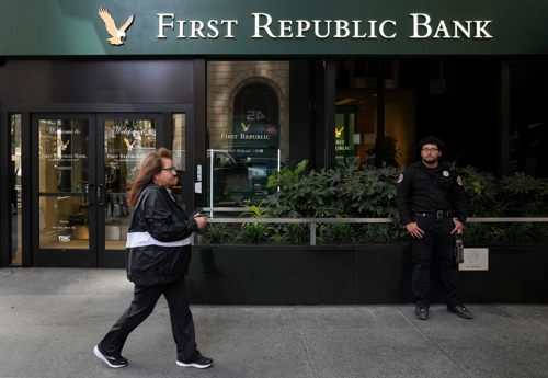 올들어 세번째 파산한 미국 은행인 퍼스트리퍼블릭. 캘리포니아 로이터 연합뉴스