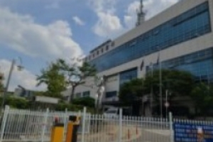 ‘함께 술을 마시자’ 채팅방서 만나 성관계 유도… 수억원 뜯은 일당 12명 검거