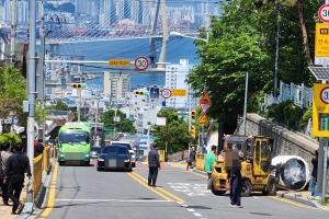 부산 스쿨존, 화물차 진입 통제·불법 주·정차 과태료 인상 검토