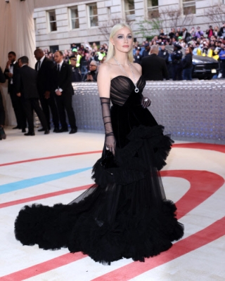 Jessica Chastain arrives on the carpet for the 2023 Met Gala, the annual benefit for the Metropolitan Museum of Art‘s Costume Institute, in New York, New York, USA, 01 May 2023. The theme of this year’s event is the Met Costume Institute‘s exhibition, ’Karl Lagerfeld: A Line of Beauty.‘  EPA 연합뉴스
