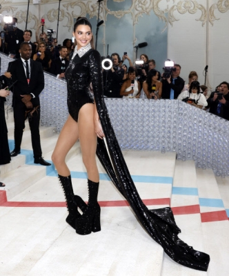 Kendall Jenner arrives on the red carpet for The Met Gala at The Metropolitan Museum of Art celebrating the opening of Karl Lagerfeld: A Line of Beauty in New York City on Monday, May 1, 2023. UPI 연합뉴스