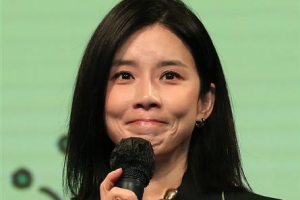 [포토] ‘대통령 표창’ 이보영, 떨리는 입술