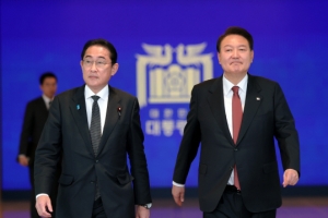 한일 정상회담 두고 美 “양국 리더십 환영”vs 中 “워싱턴 압박 때문”