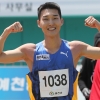 ‘싱글벙글’ 우상혁, 올시즌 개인 최고 2m32 넘어 부상 후유증 털고 세계선수권 출전권도 확보