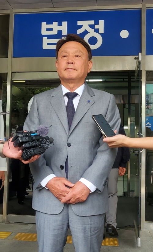 공직선거법 위반 혐의로 기소된 강임준 전북 군산시장이 1심에서 무죄를 선고 받았다. 뉴스1
