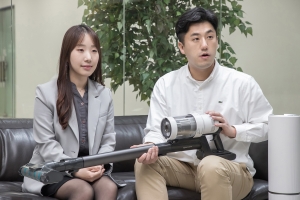 “무선청소기 AI 학습시키려 임직원 집 청소했죠”