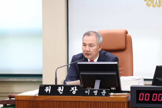 이병윤 서울시의원(서울시의회 서울교통공사 사장후보자 인사청문 특별위원회 위원장)