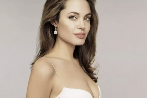 안젤리나 졸리, ‘옷 장사’ 시작했다