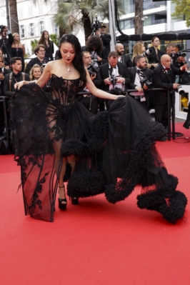 Jessica Wang poses for photographers upon arrival at the premiere of the film ‘The Zone of Interest’ at the 76th international film festival, Cannes, southern France, Friday, May 19, 2023. AP 뉴시스