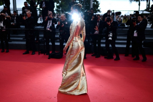 Chloe Lecareux arrives for the screening of the film “The Zone Of Interest” during the 76th edition of the Cannes Film Festival in Cannes, southern France, on May 19, 2023. AFP 연합뉴스