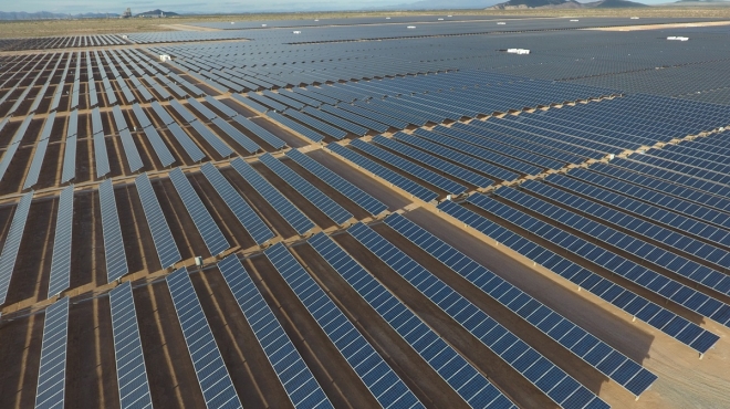 미국 애리조나주에 설치된 HD현대에너지솔루션의 고출력 태양광 모듈의 모습. HD현대에너지솔루션 제공