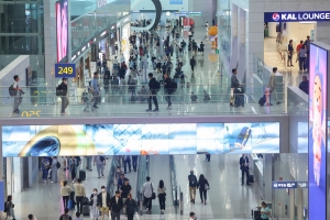 감염병 증상 나타나면 공항 입국문 자동으로 닫힌다