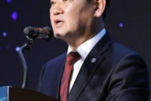 ‘김성태와 공모해 대북송금’ 안부수 아태협회장, 징역 3년6월