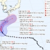 괌 강타 태풍 ‘마와르’, 방향 틀어 오키나와로…한국 영향은?