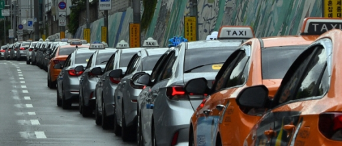 전북지역 택시 요금이 4년만에 인상된다. 서울신문 DB