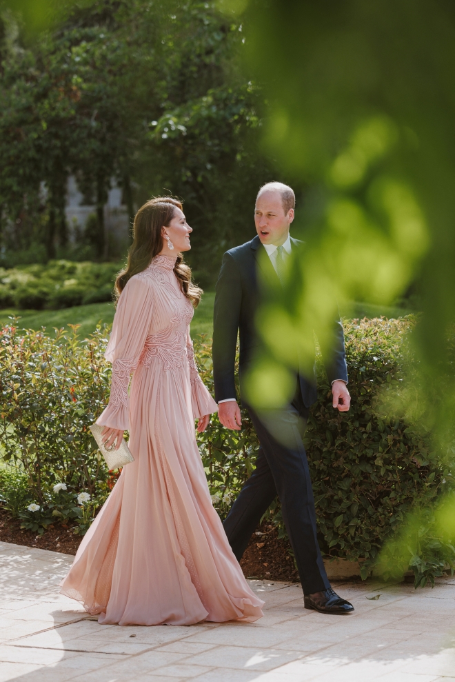 압둘라 요르단 왕세자의 결혼식에 참석한 영국의 윌리엄 왕세자와 케이트 부부. 로이터 연합뉴스