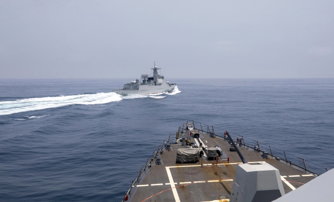 中군함, 대만해협서 美에 ‘위험한 접근’