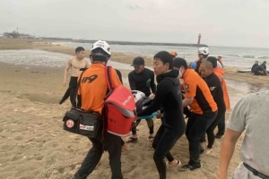 [속보] 양양 설악해변 낙뢰 사고… 1명 심정지·5명 부상