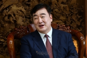 바짝 긴장하는 中…한국 내 中외교관·기업인까지 ‘접촉 금지령’