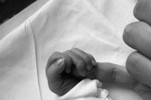 송중기♥케이티 득남, 아들 사진 공개