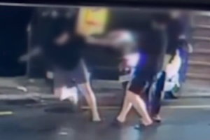 경찰 팔 물어뜯은 중학생… 닷새 전에도 술 취해 폭행