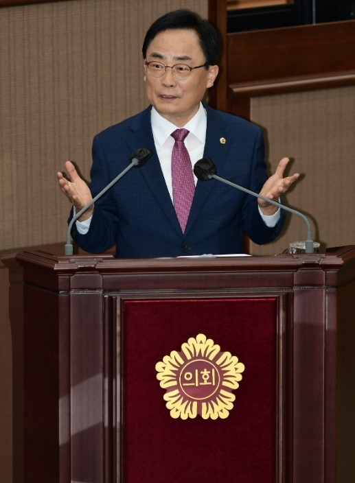 지난 14일 제319회 정례회 시정질문을 하는 김형재 의원