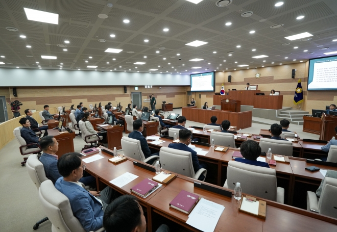 충남 아산시의회 제234회 제1차 정례회 제2차 본회의가 열리고 있다. 아산시의회 제공